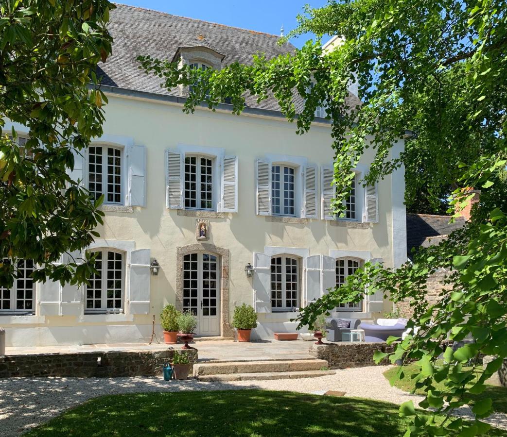La Meffrais 1741 Bed & Breakfast ดีน็อง ภายนอก รูปภาพ